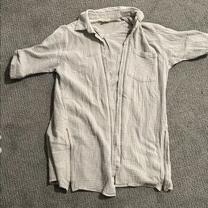 Women’s cream zip up